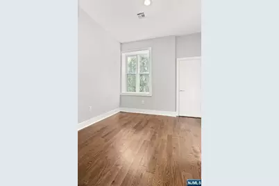 21 Hancock Avenue 3 #3, Jersey City, NJ 07307 - Photo 10