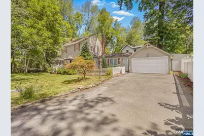51 Julia Street, Closter, NJ 07624 - Photo 4