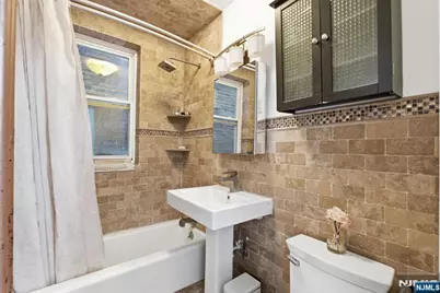 883 E Boulevard 1F #1F, Weehawken, NJ 07086 - Photo 18