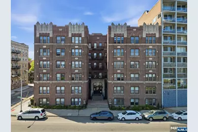 883 E Boulevard 1F #1F, Weehawken, NJ 07086 - Photo 2