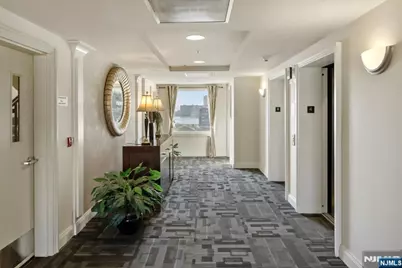 5410 City Place, Edgewater, NJ 07020 - Photo 2