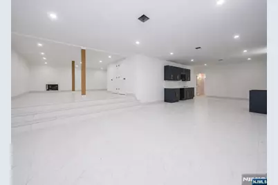 412 Gregory Road, Paramus, NJ 07652 - Photo 38