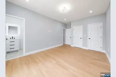 412 Gregory Road, Paramus, NJ 07652 - Photo 10