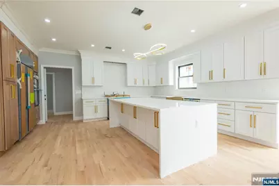412 Gregory Road, Paramus, NJ 07652 - Photo 14