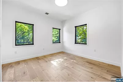 125 Hudson Avenue, Tenafly, NJ 07670 - Photo 30
