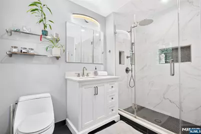 369 Forest Avenue, Paramus, NJ 07652 - Photo 36