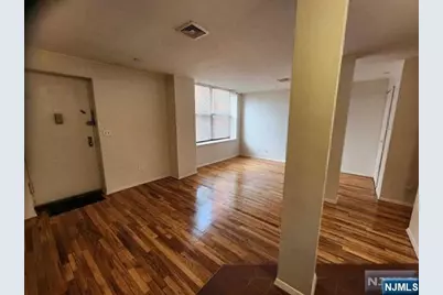 840 River 106 #106, Edgewater, NJ 07020 - Photo 4
