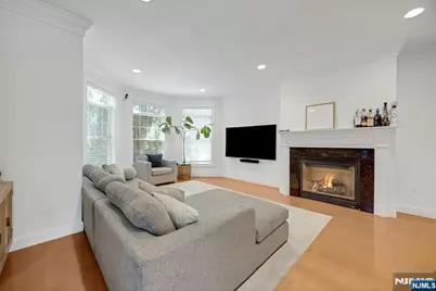 33 E Linden Avenue, Englewood, NJ 07631 - Photo 8