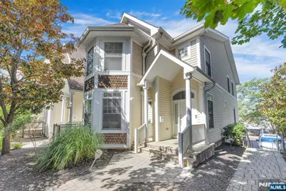 33 E Linden Avenue, Englewood, NJ 07631 - Photo 4