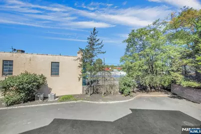 33 E Linden Avenue, Englewood, NJ 07631 - Photo 20