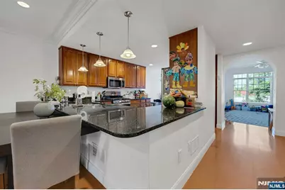 33 E Linden Avenue, Englewood, NJ 07631 - Photo 12