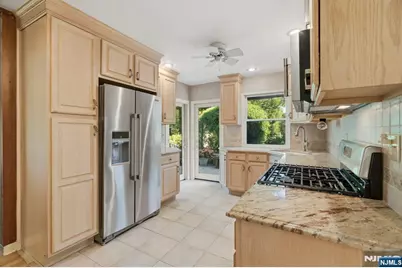 343 Sunset Road, Pequannock Township, NJ 07444 - Photo 14