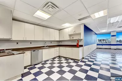 2200 Fletcher Avenue 705 #705, Fort Lee, NJ 07024 - Photo 30