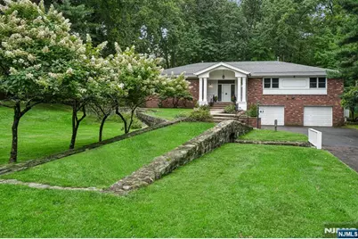 63 Fells Road, Verona, NJ 07044 - Photo 2