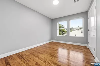 39 Grand, Newark, NJ 07106 - Photo 22