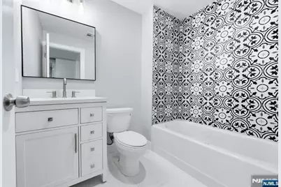 39 Grand, Newark, NJ 07106 - Photo 24
