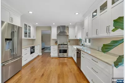 359 Hillview Terrace, Franklin Lakes, NJ 07417 - Photo 12