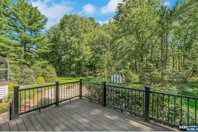 359 Hillview Terrace, Franklin Lakes, NJ 07417 - Photo 4