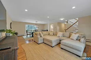 359 Hillview Terrace, Franklin Lakes, NJ 07417 - Photo 10