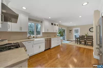 359 Hillview Terrace, Franklin Lakes, NJ 07417 - Photo 14