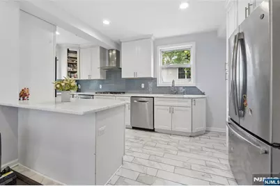 56 Hallberg Avenue, Bergenfield, NJ 07621 - Photo 10
