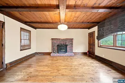 427 West Avenue, Northvale, NJ 07647 - Photo 8