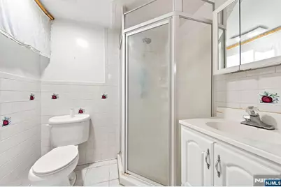 427 West Avenue, Northvale, NJ 07647 - Photo 24