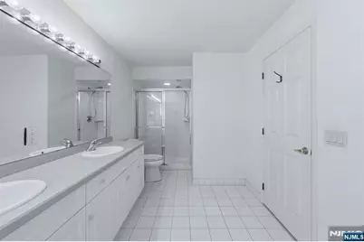156 Stonegate Trail, Cresskill, NJ 07626 - Photo 12