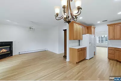 156 Stonegate Trail, Cresskill, NJ 07626 - Photo 8