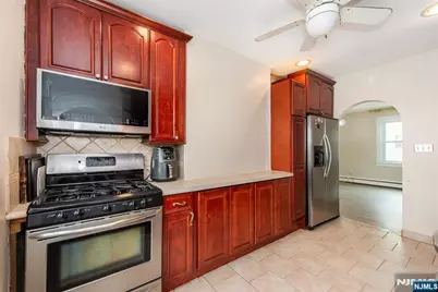 161 Walnut Avenue, Bogota, NJ 07603 - Photo 8