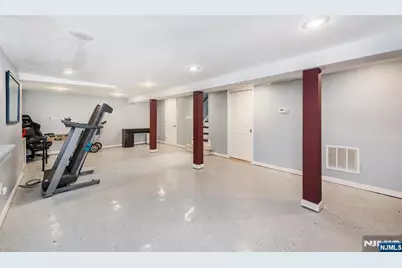 161 Walnut Avenue, Bogota, NJ 07603 - Photo 24