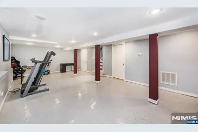161 Walnut Avenue, Bogota, NJ 07603 - Photo 20