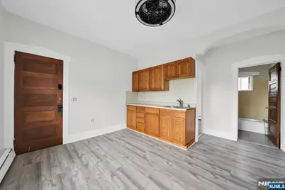 74 Christie Avenue 2 #2, Clifton, NJ 07011 - Photo 6