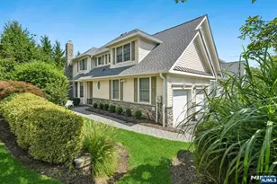 12 Schindler Ct 12, Upper Saddle River, NJ 07458 - Photo 1