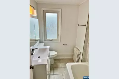 358 Lafayette Avenue 2 #2, Cliffside Park, NJ 07010 - Photo 8