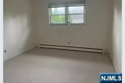 417 2nd Street 2nd Floor #2nd Floor, Palisades Park, NJ 07650 - Photo 6