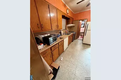 709 Stuyvesant Avenue, Lyndhurst Township, NJ 07071 - Photo 6