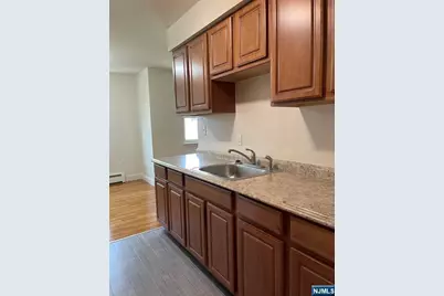 220 Meadow Lane A17 #A17, Secaucus, NJ 07094 - Photo 4