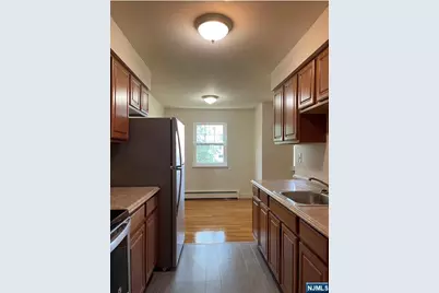 220 Meadow Lane A17 #A17, Secaucus, NJ 07094 - Photo 2