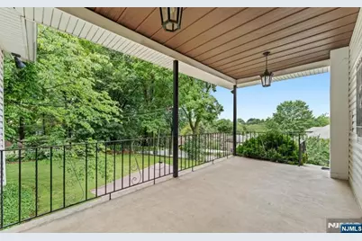650 Edgewater Avenue 1 #1, Ridgefield, NJ 07657 - Photo 2