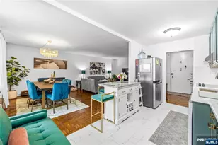 200 Winston Dr 2207, Cliffside Park, NJ 07010 - Photo 12