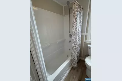 209 Boulevard, Hasbrouck Heights, NJ 07604 - Photo 10