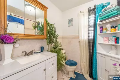 254 Franklin Street, Bloomfield, NJ 07003 - Photo 8