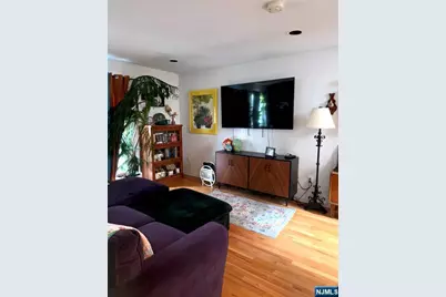 45 Royal 28 #28, Hawthorne, NJ 07506 - Photo 4