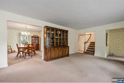 401 Hamilton Road, Ridgewood, NJ 07450 - Photo 4