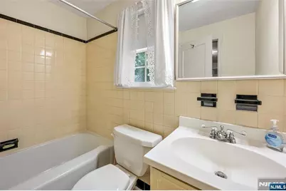 401 Hamilton Road, Ridgewood, NJ 07450 - Photo 10