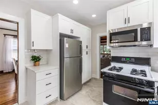 246 Cypress Ave, Bogota, NJ 07603 - Photo 10