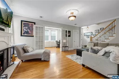 84 Vanderburgh Avenue, Rutherford, NJ 07070 - Photo 4