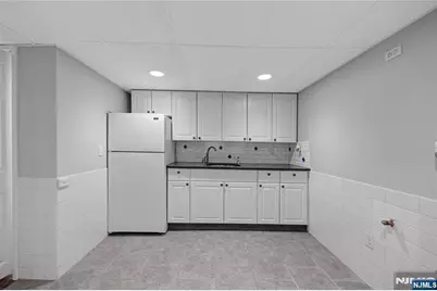 84 Vanderburgh Avenue, Rutherford, NJ 07070 - Photo 30