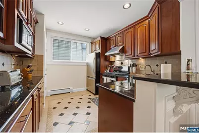 84 Vanderburgh Avenue, Rutherford, NJ 07070 - Photo 8
